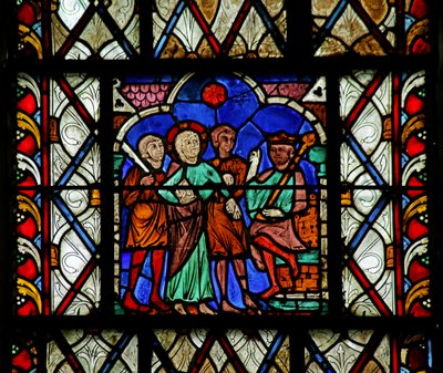 Ventana que representa a Cristo ante Pilato de French School